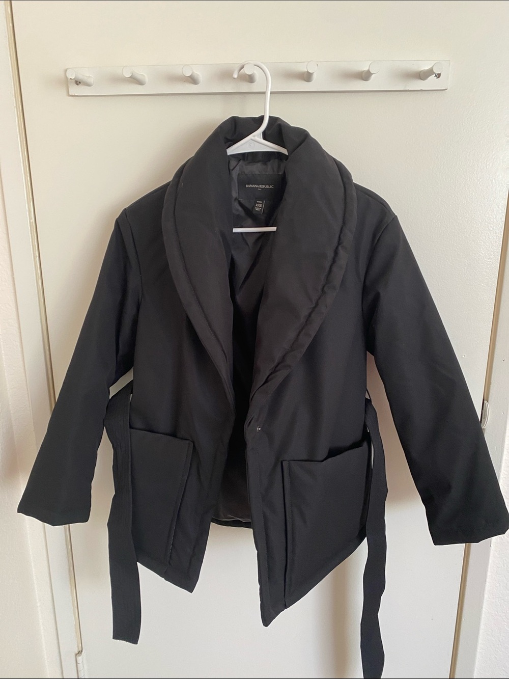 Banana Republic Black Shawl-Collar Puffer Jacket